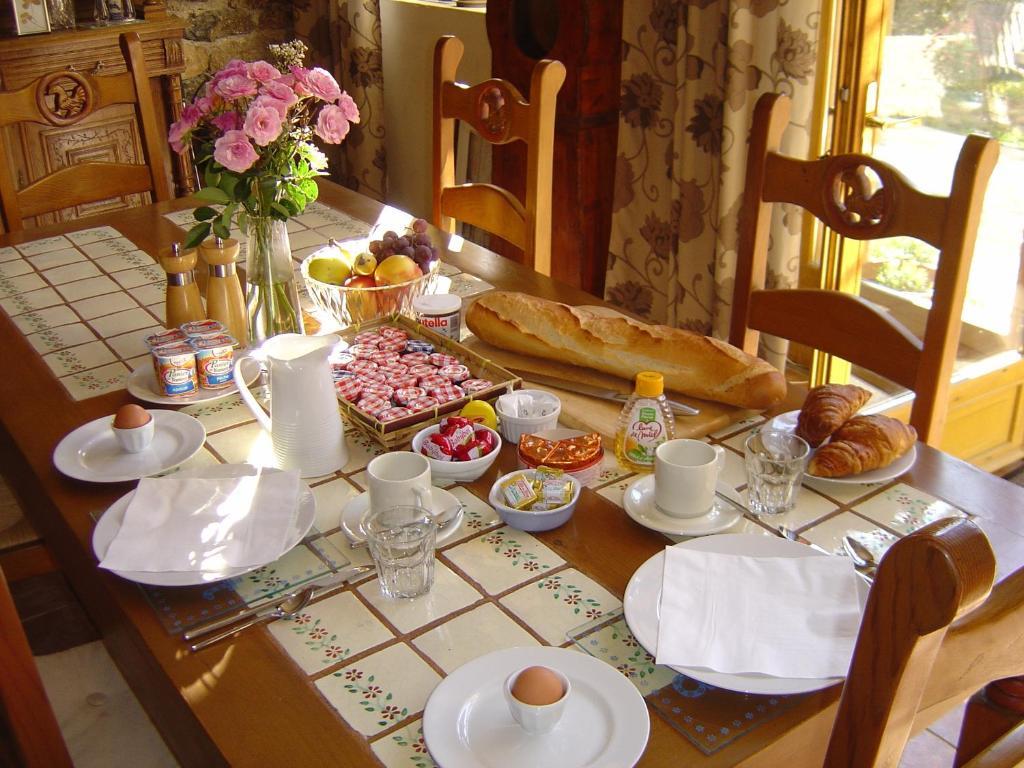 Aux Quatre Saisons Axat Bed & Breakfast Exterior photo
