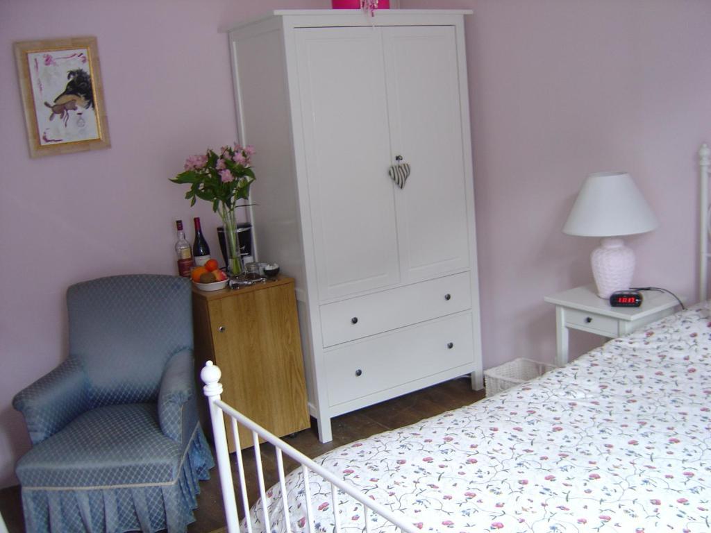 Aux Quatre Saisons Axat Bed & Breakfast Room photo