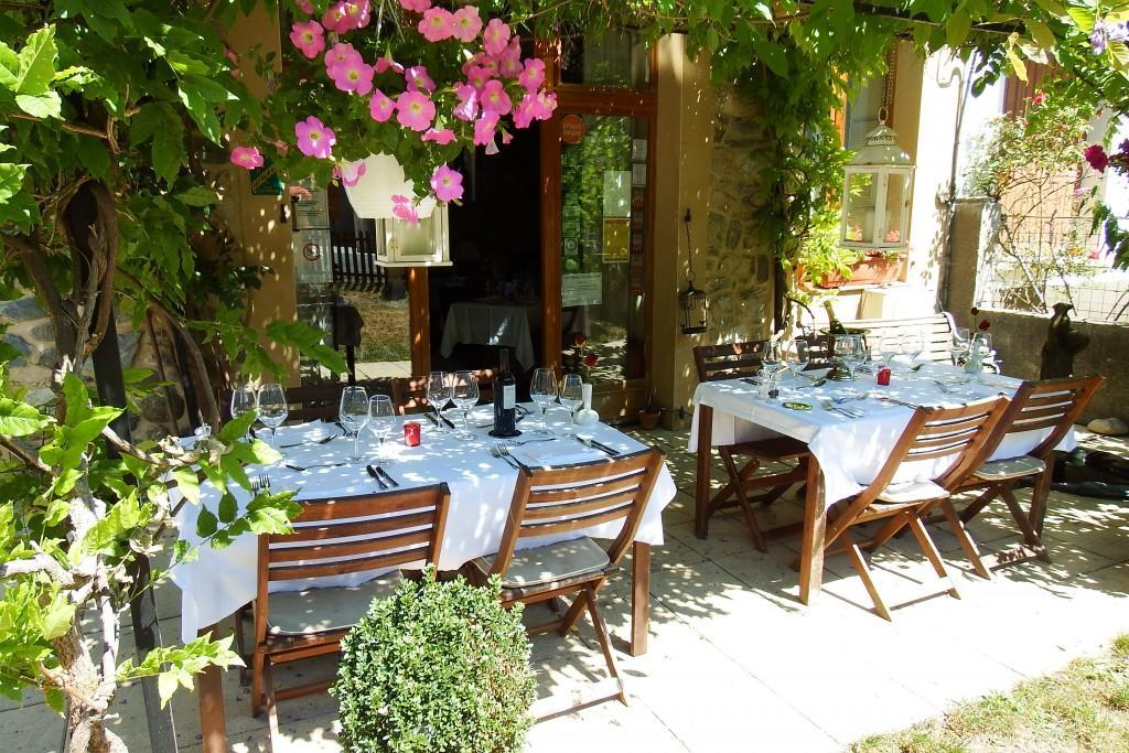 Aux Quatre Saisons Axat Bed & Breakfast Exterior photo
