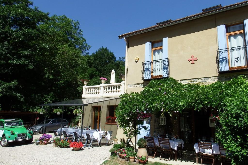 Aux Quatre Saisons Axat Bed & Breakfast Exterior photo